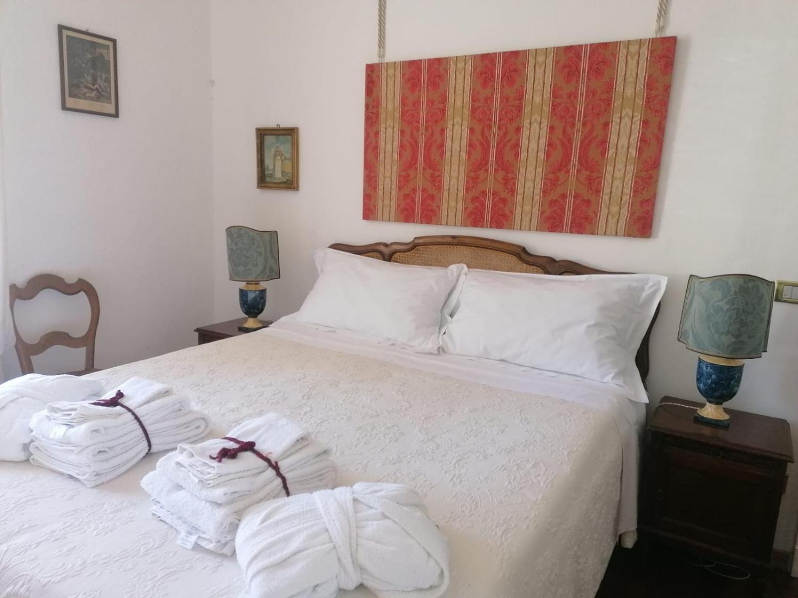 Palazzo Sismonda Bed & Breakfast Corneliano d'Alba Room photo