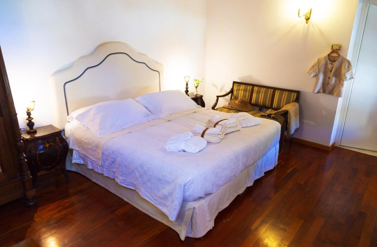 Palazzo Sismonda Bed & Breakfast Corneliano d'Alba Exterior photo